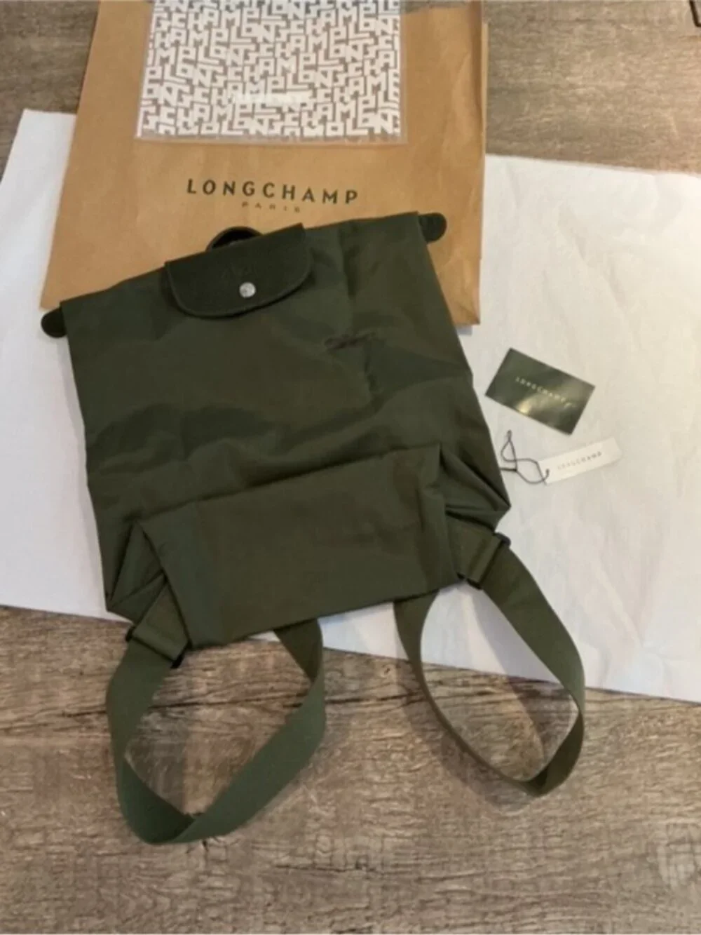 Longchamp Le Pilage Backpack, Size M, forest green